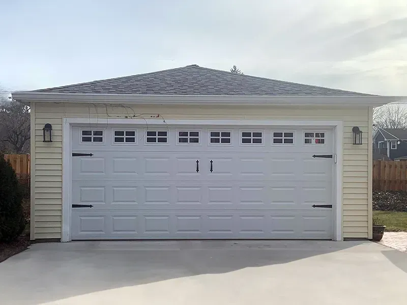 2-car-hip-roof-garages-arlington-heights