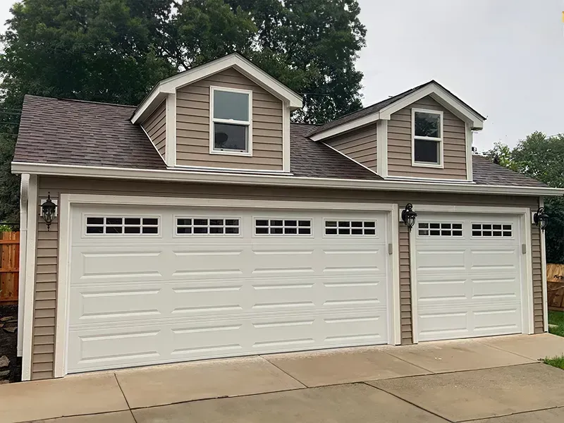 3-car-garages-with-storage-skokie2