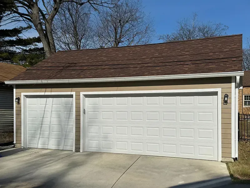 3-car-garages-with-storage-wilmet1