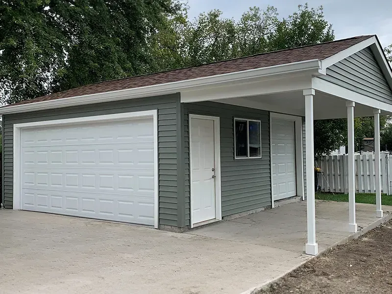 covered-porch-carport-or-parking-pad-melros1