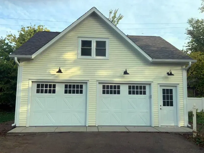 historic-garages-west-dundee
